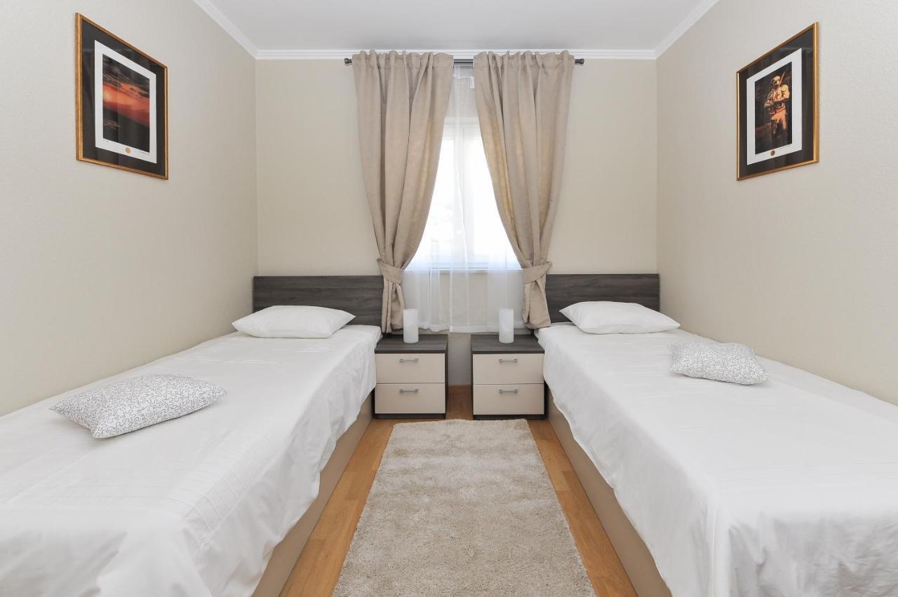 Apartmani Peric 1 Meka Draga Obrovac Exteriér fotografie