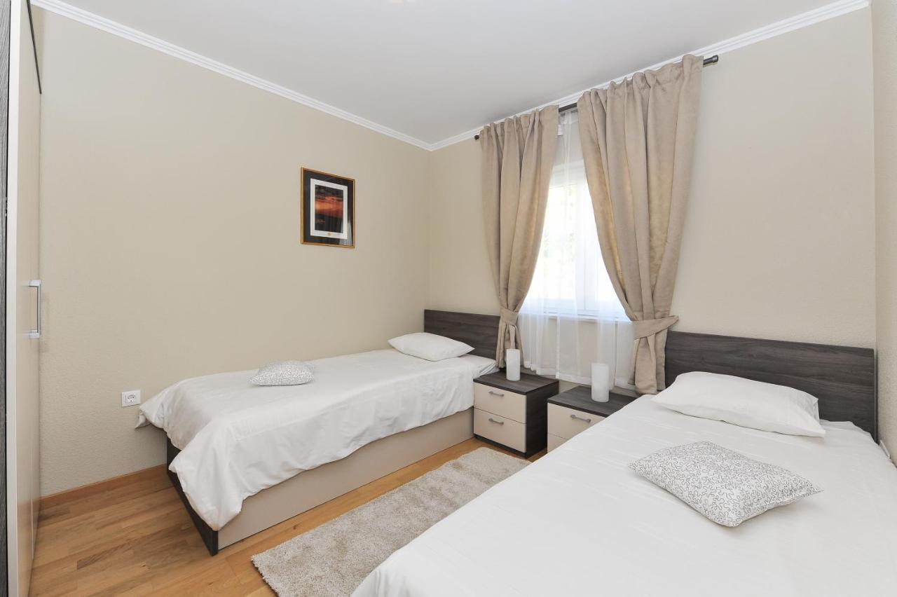 Apartmani Peric 1 Meka Draga Obrovac Exteriér fotografie