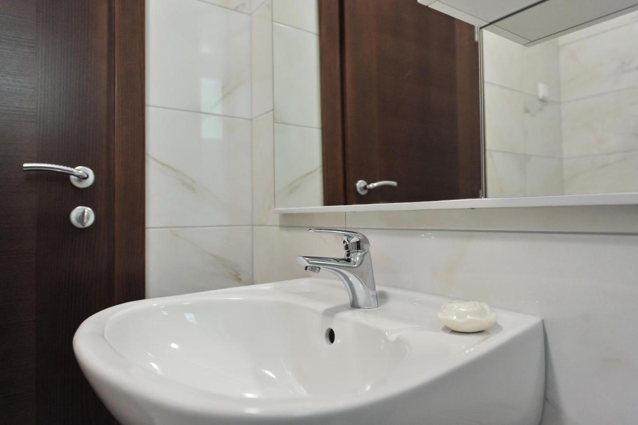Apartmani Peric 1 Meka Draga Obrovac Exteriér fotografie