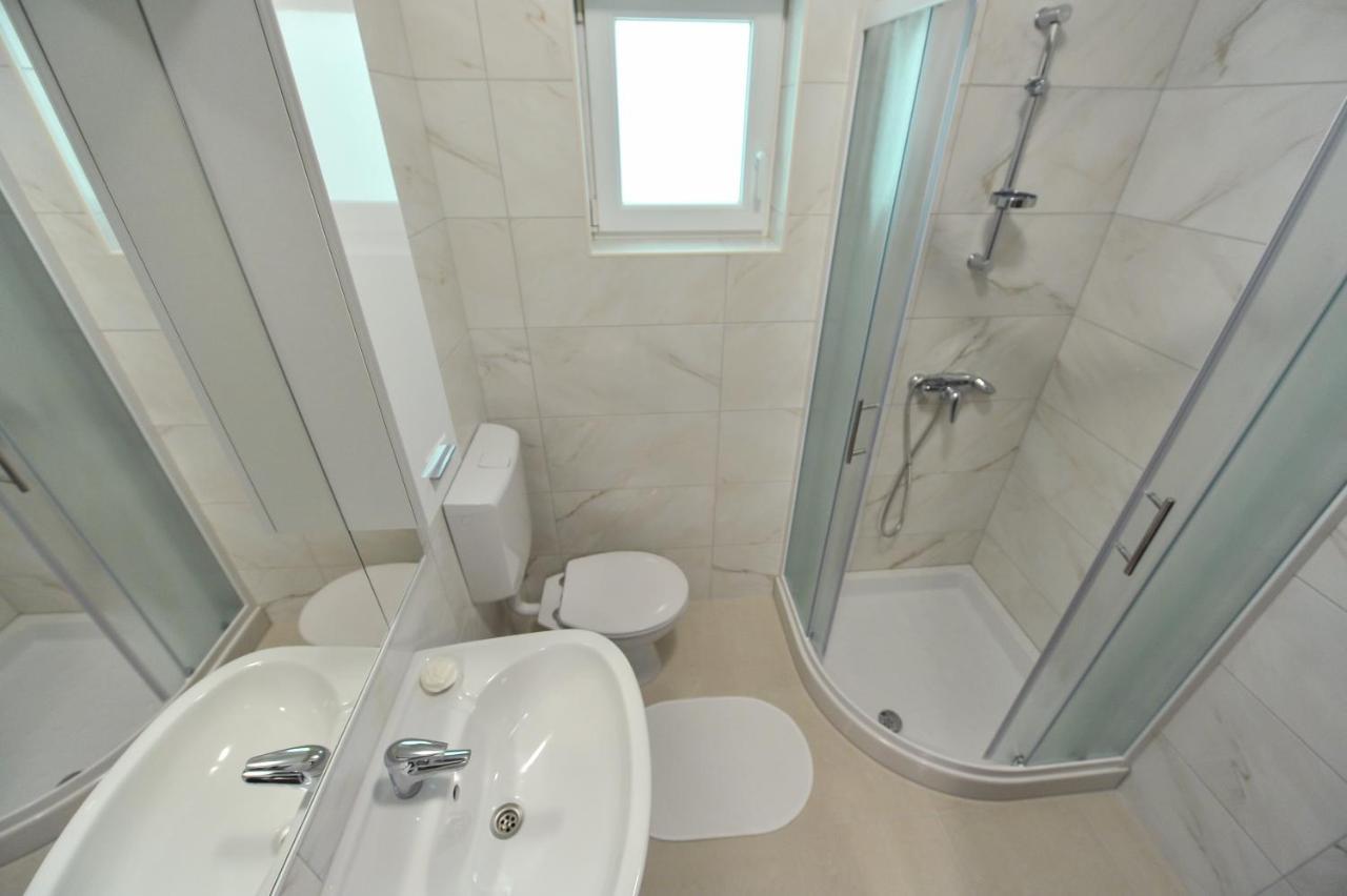 Apartmani Peric 1 Meka Draga Obrovac Exteriér fotografie