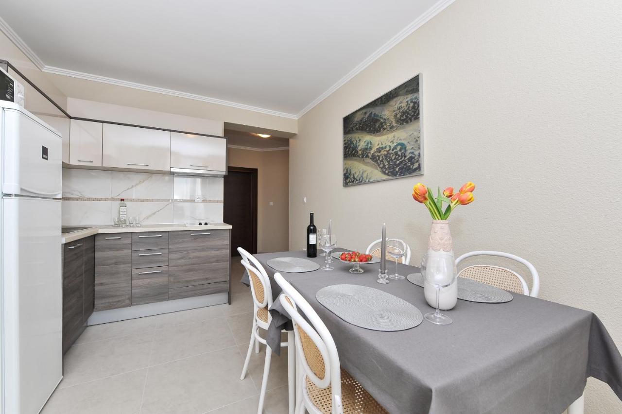 Apartmani Peric 1 Meka Draga Obrovac Exteriér fotografie